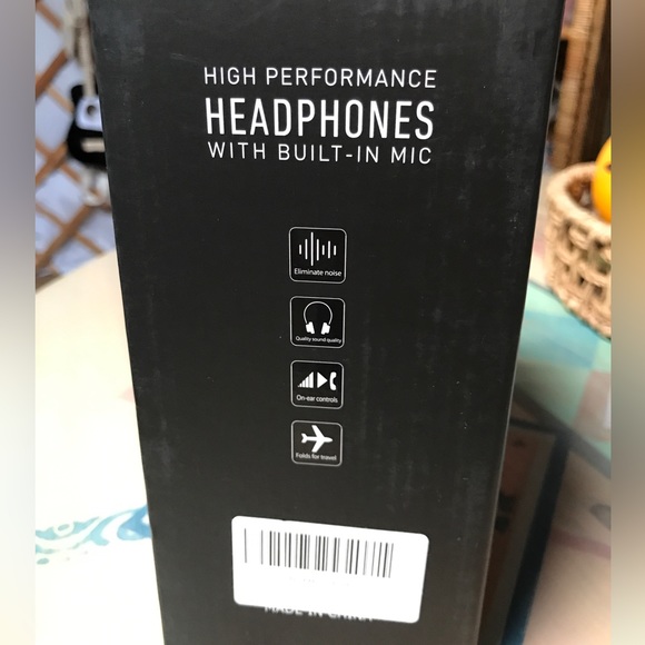 Wireless Cat Ear Headphones with Microphone - Picture 7 of 16